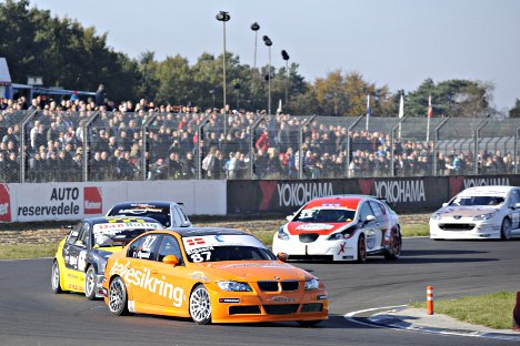 Casper Elgaard sikrede sig sit fjerde Danmarksmesterskab på FDM Jyllandsringen, da den tolvte og sidste udgave af Danish Touringcar Championship blev kørt